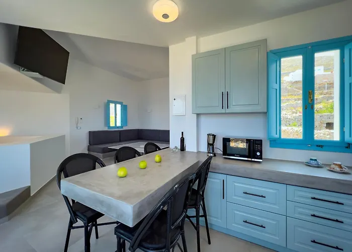 Seven Islands Retreat Folégandros